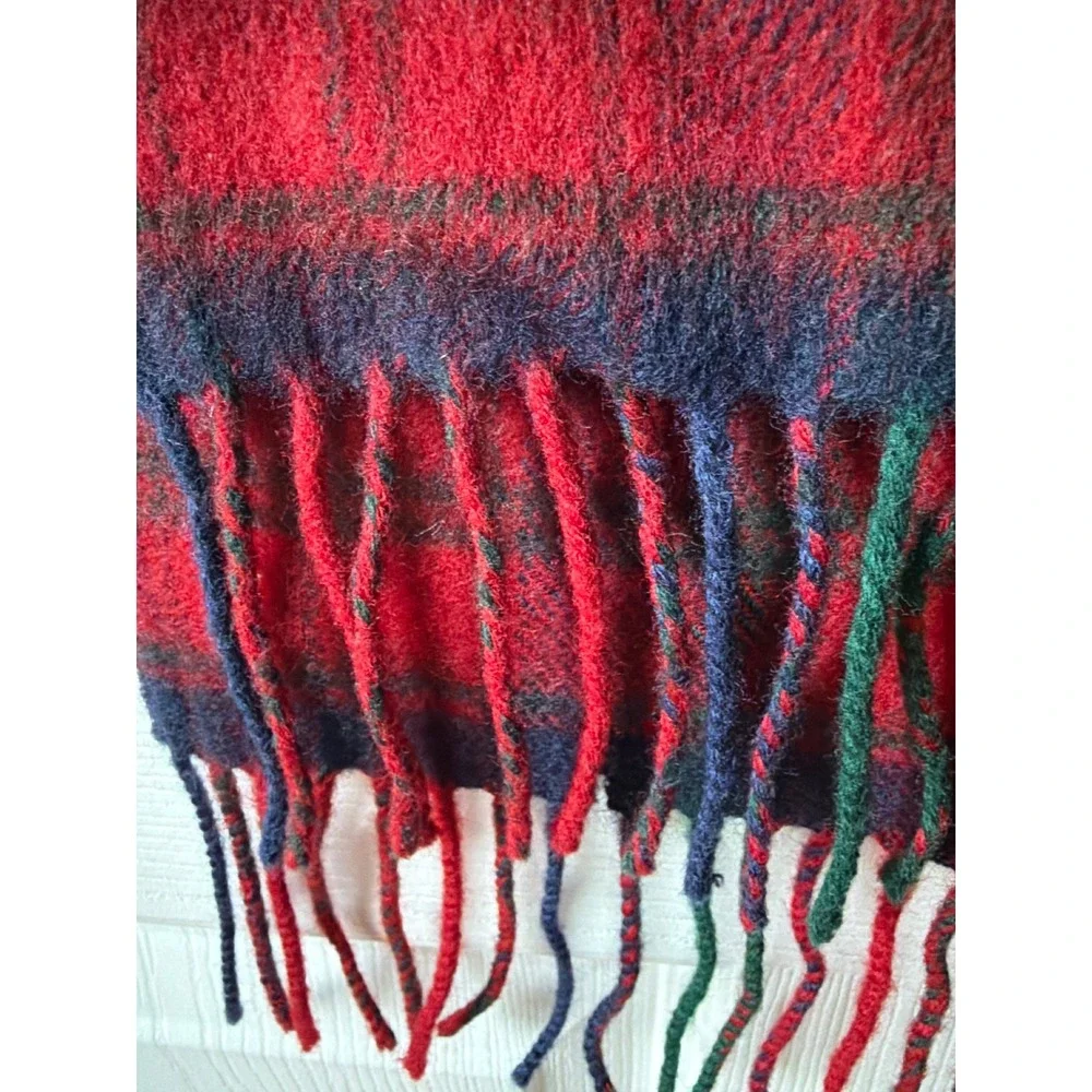 Highlander Lochcarron Scarf Unisex OS Red Green Plaid Lambswool Scotland